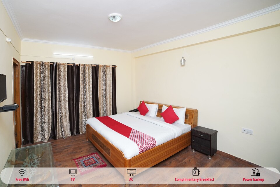 OYO Flagship 37508 Hotel You And Me, Highcourt Nainital, Nainital