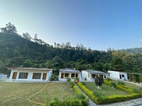 Spot On Jungle River View