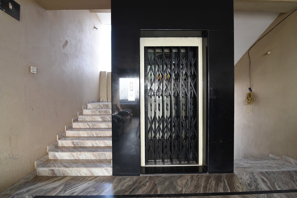 SPOT ON 37543 Hotel Surya Guest Inn, Kurnool, Kurnool