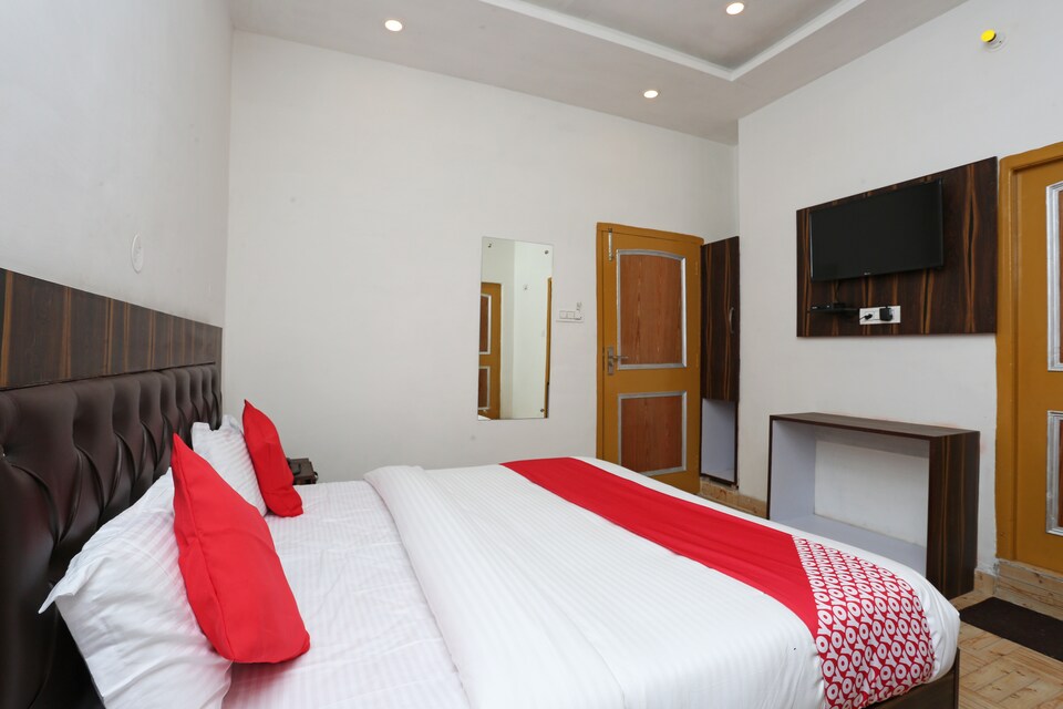 OYO 37545 The Galley, Dharamshala, Dharamshala