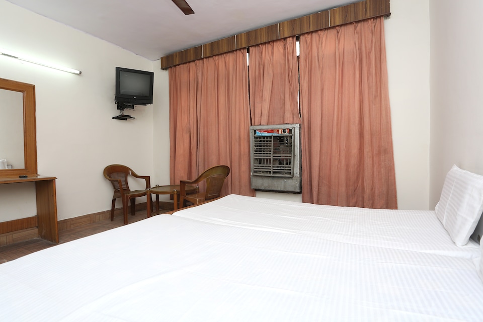 OYO 37548 Hotel Kailash Deluxe, Haridwar Junction, Haridwar