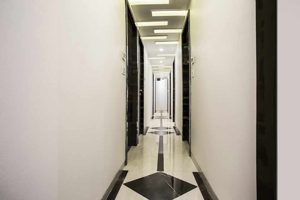 OYO 37559 Hotel Al Haram, Mumbai CST-Churchgate-Colaba, Mumbai