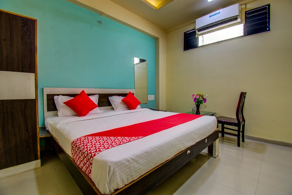 OYO 37649 Sai International, Latur city, Latur