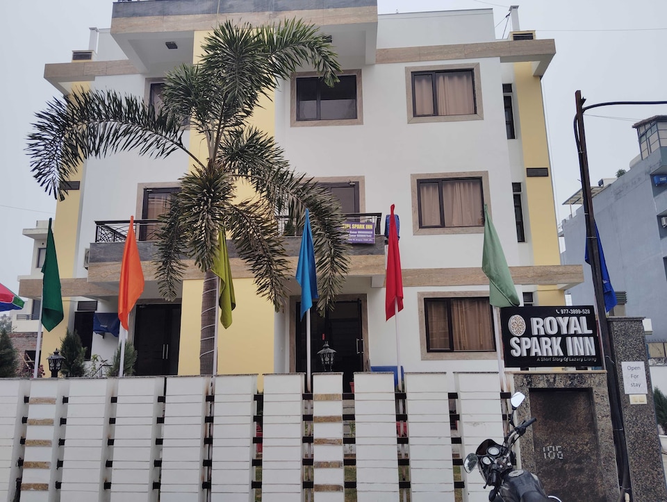 Collection O Royal Spark Inn, Medanta, Gurgaon