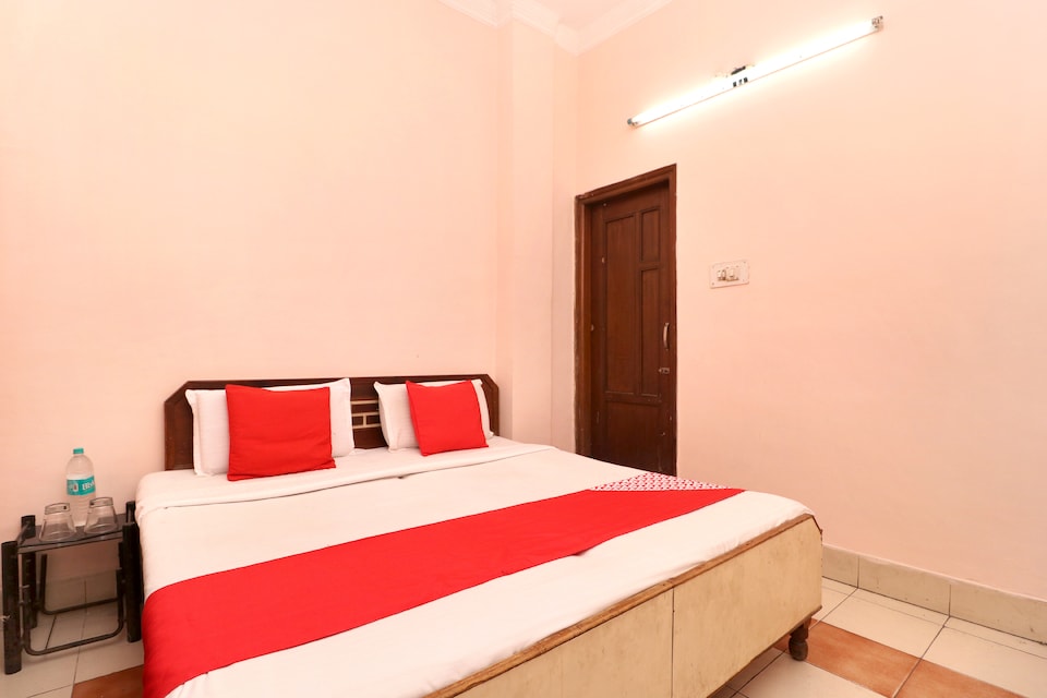 OYO 37657 Hotel Eshant, Ambala Cantt, Ambala