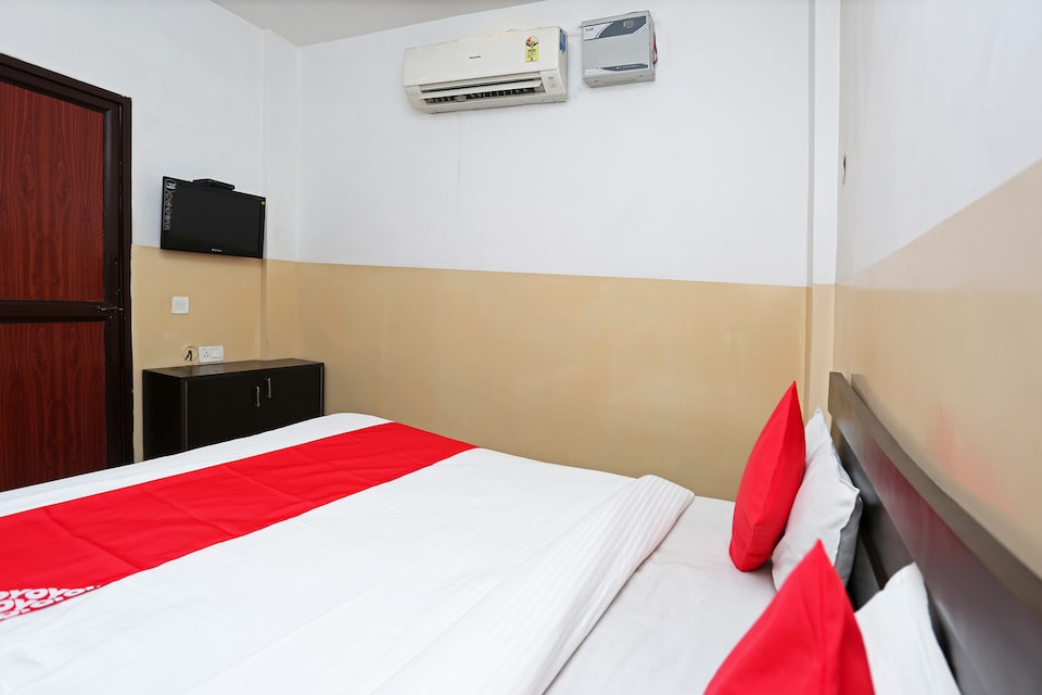 OYO 37660 Atithi Guest House, ISBT Kashipur, Kashipur