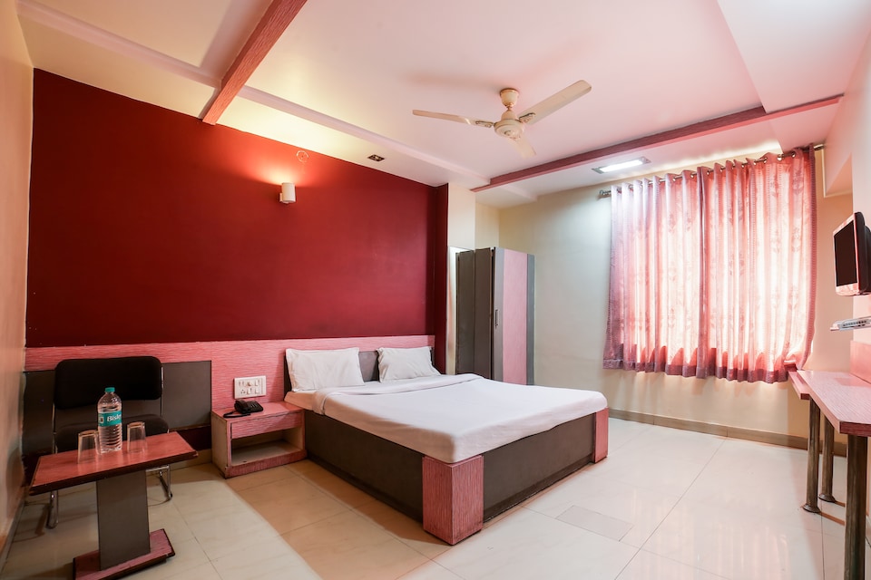 SPOT ON 37662 Delux Paradise, Ajmer Central, Ajmer