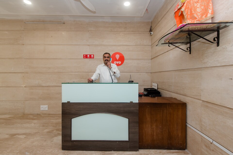 OYO 633 Ontime Luxurious Apartment, Juhu, Mumbai