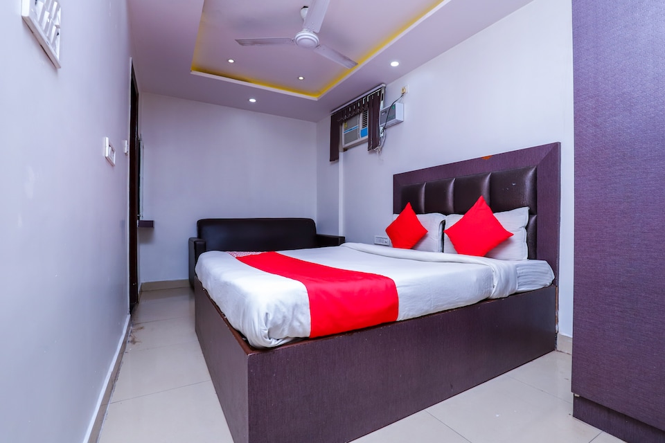 OYO 37667 Hotel Aashiana, Paharganj Delhi, Delhi