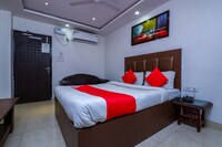 OYO 37667 Hotel Aashiana
