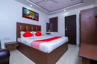 OYO 37667 Hotel Aashiana