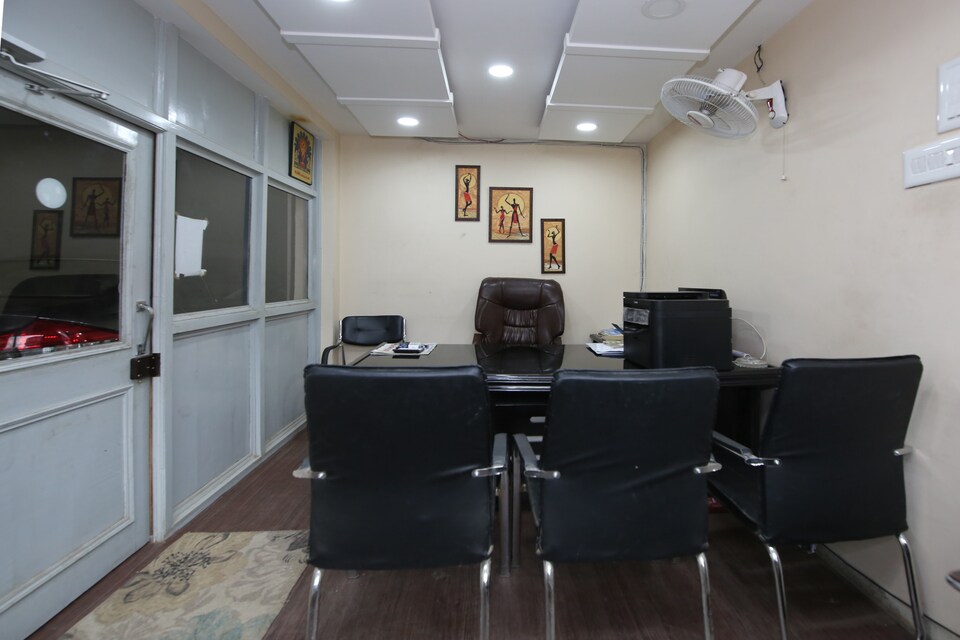 OYO 37676 Hotel Neelkanth, Vijay Nagar - Jabalpur, Jabalpur