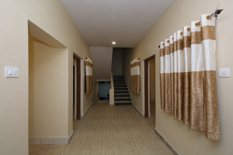 OYO 37676 Hotel Neelkanth, Vijay Nagar - Jabalpur, Jabalpur