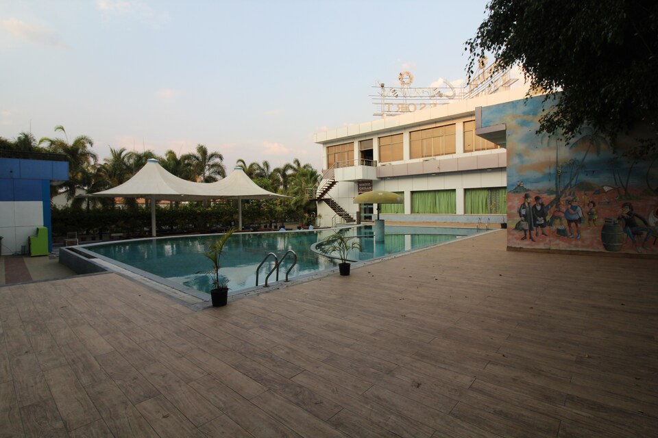 पैलेट - कार्निवल रिज़ॉर्ट, Latur city, लातूर