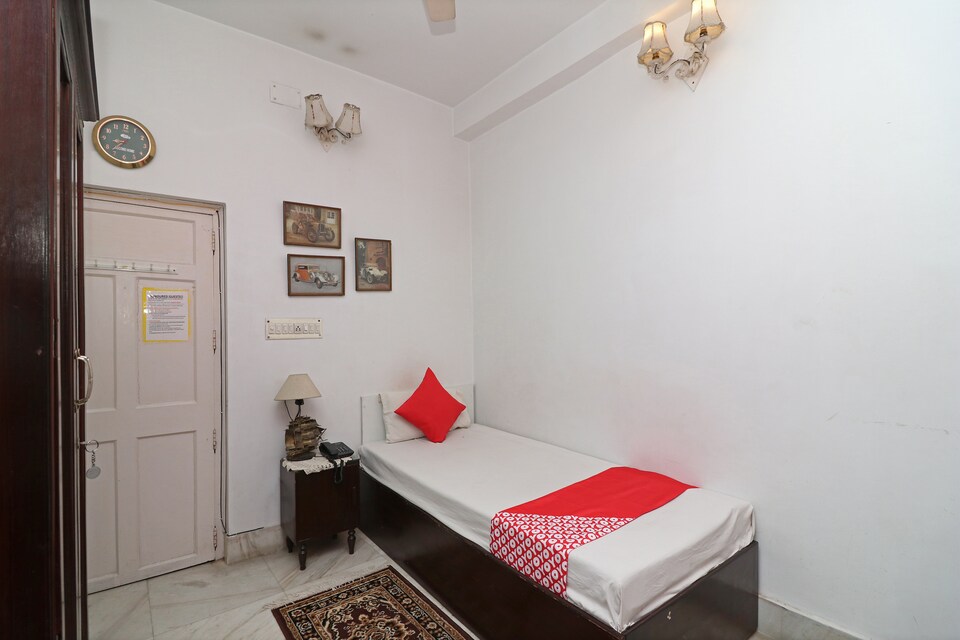 OYO 37683 Second Home, Salt Lake Kolkata, Kolkata