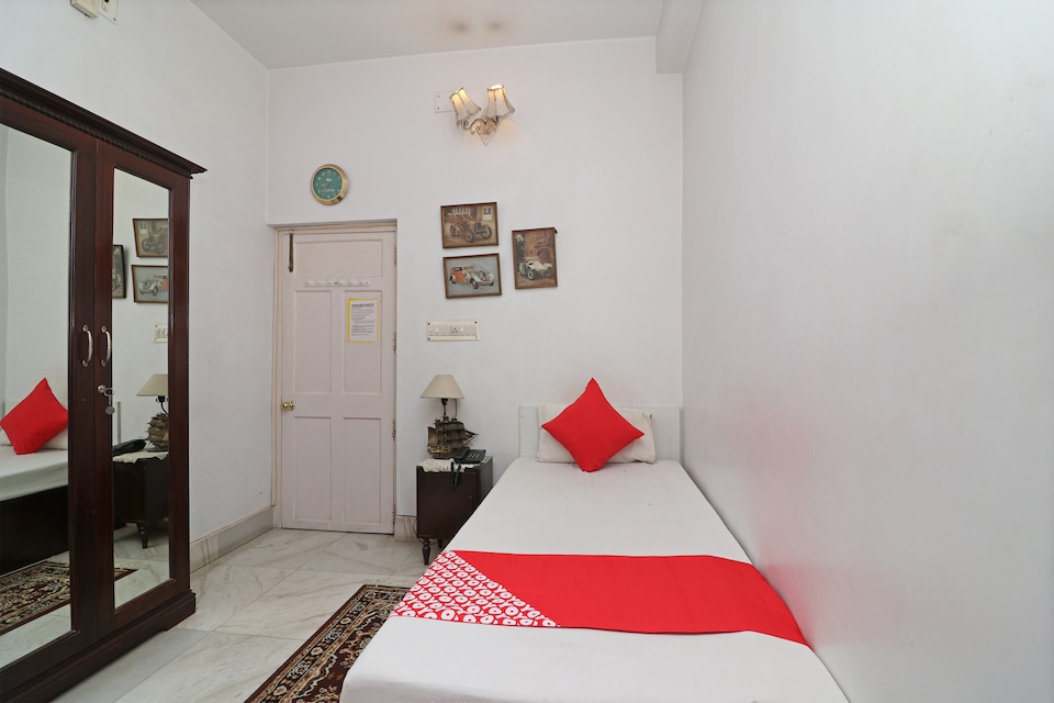 OYO 37683 Second Home, Salt Lake Kolkata, Kolkata