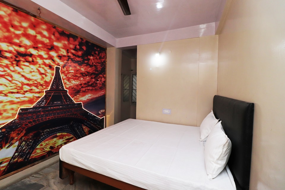 SPOT ON 37692 Hotel Shanky, Vijay Nagar - Jabalpur, Jabalpur