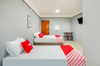 OYO Hotel Boneville, São Paulo