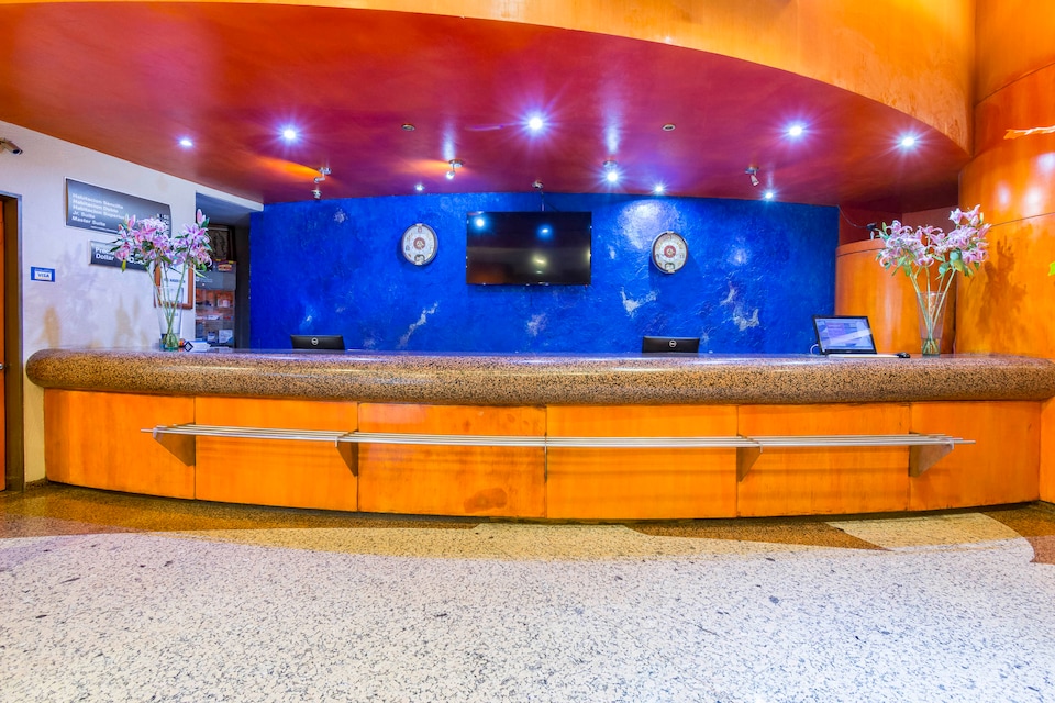 Capital O Mandarin Carton, Tlalnepantla de Baz, MEX, Tlalnepantla de Baz