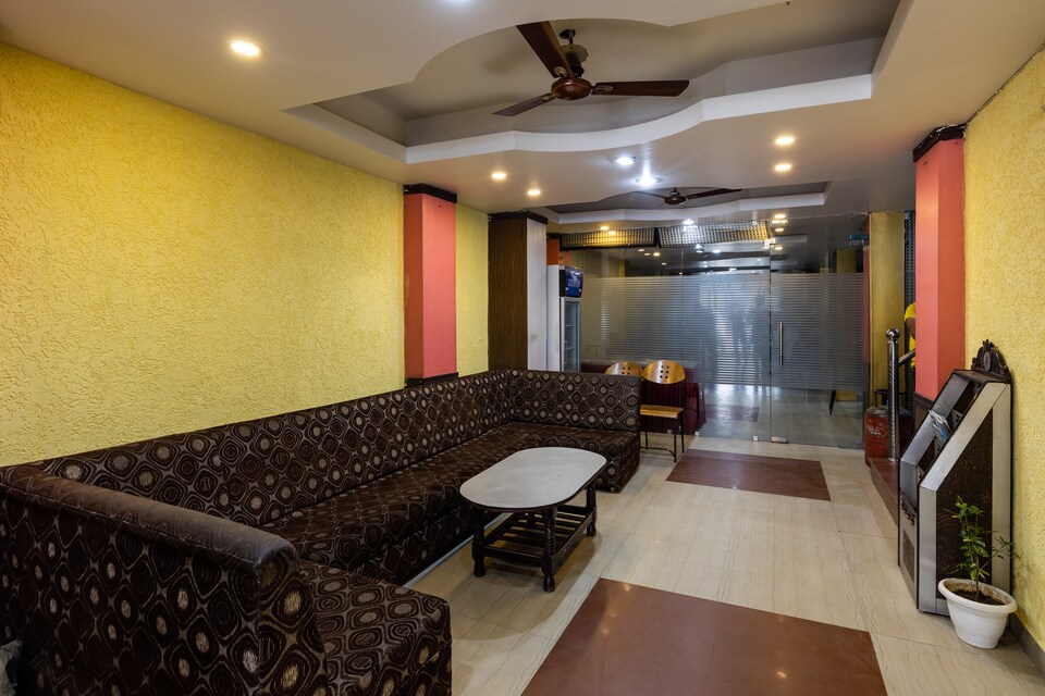 SPOT ON 37708 Hotel Royal Star, MP Nagar Bhopal, भोपाल