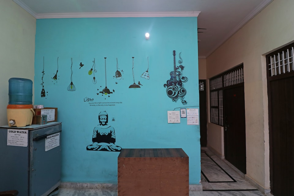 SPOT ON 37710 Rhine Inn, Shilpgram, Agra