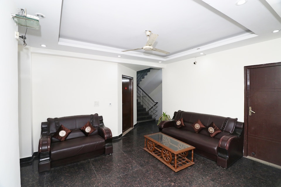 LIVE with DEL5049, Saket Delhi, Delhi