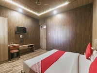 OYO Flagship Yugantar Stay House