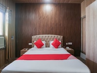 OYO Flagship Yugantar Stay House