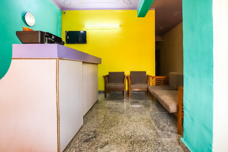 OYO Raghav Residency Near Nsez Metro Station, Noida Expressway SEZ, Noida