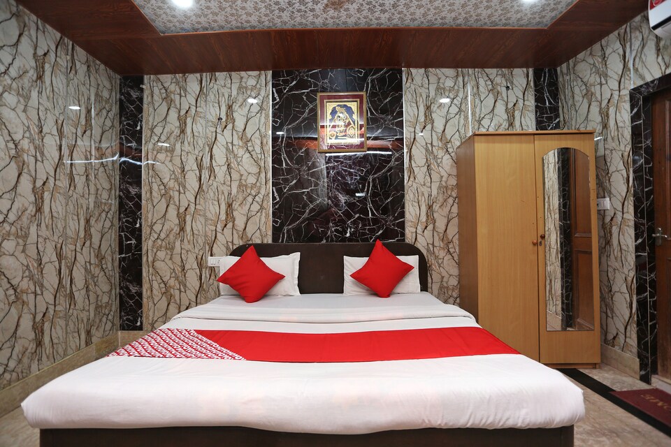 OYO 37729 Shri Swami Haridas Bhawan, Banke Bihari Mandir Vrindavan, Vrindavan