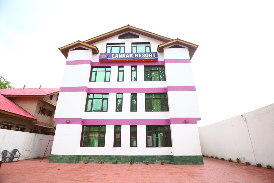 OYO 37745 Lankar Resort, Nigeen Lake, Srinagar