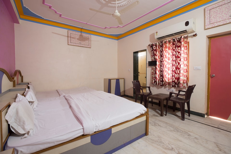 OYO 37748 Regal Inn, Sukher Udaipur, Udaipur