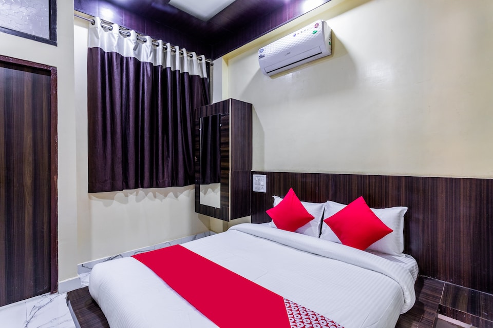 OYO 37760 Hotel Maharudra Palace, Mahakal Temple 1, Ujjain