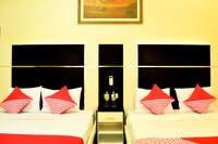 OYO 816 The So Hotel