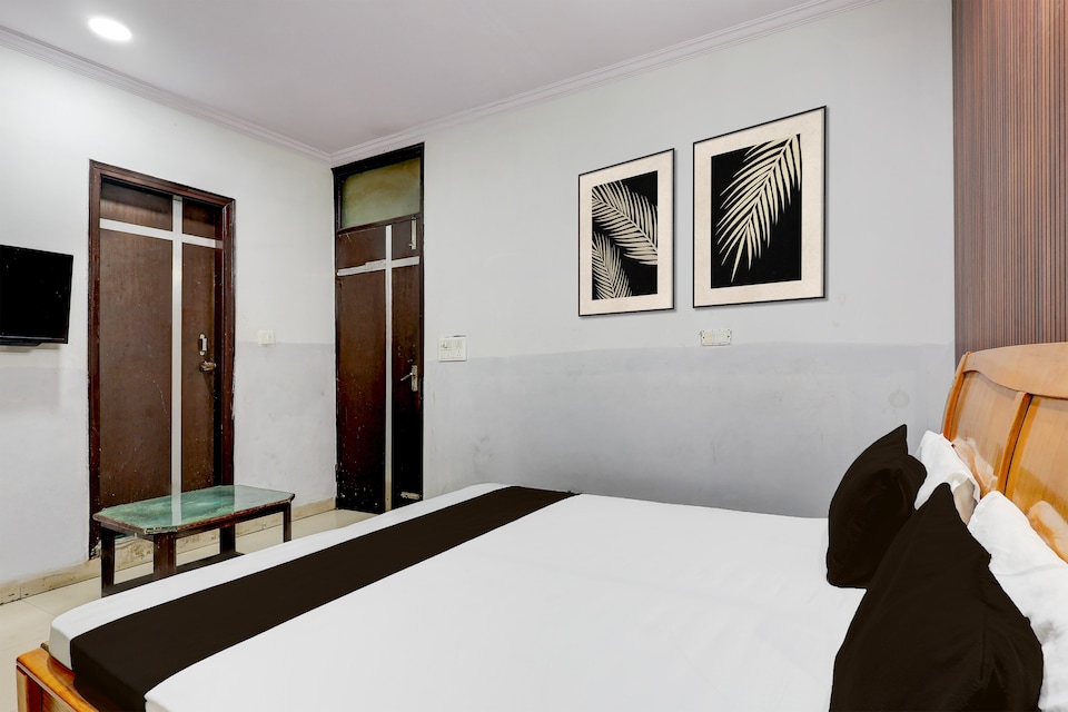 Hotel O J Joy , Karol Bagh Delhi, Delhi