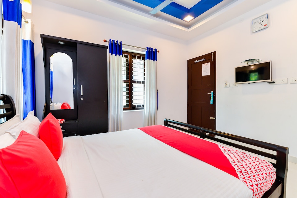 OYO 37783  Kuwait  Residency , Alappuzha Town Alappuzha, अलाप्पुझा