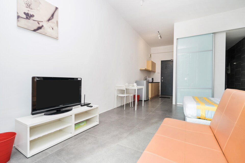 OYO Home 1076 Remarkable 1BR Empire Damansara, Damansara Perdana, Petaling Jaya