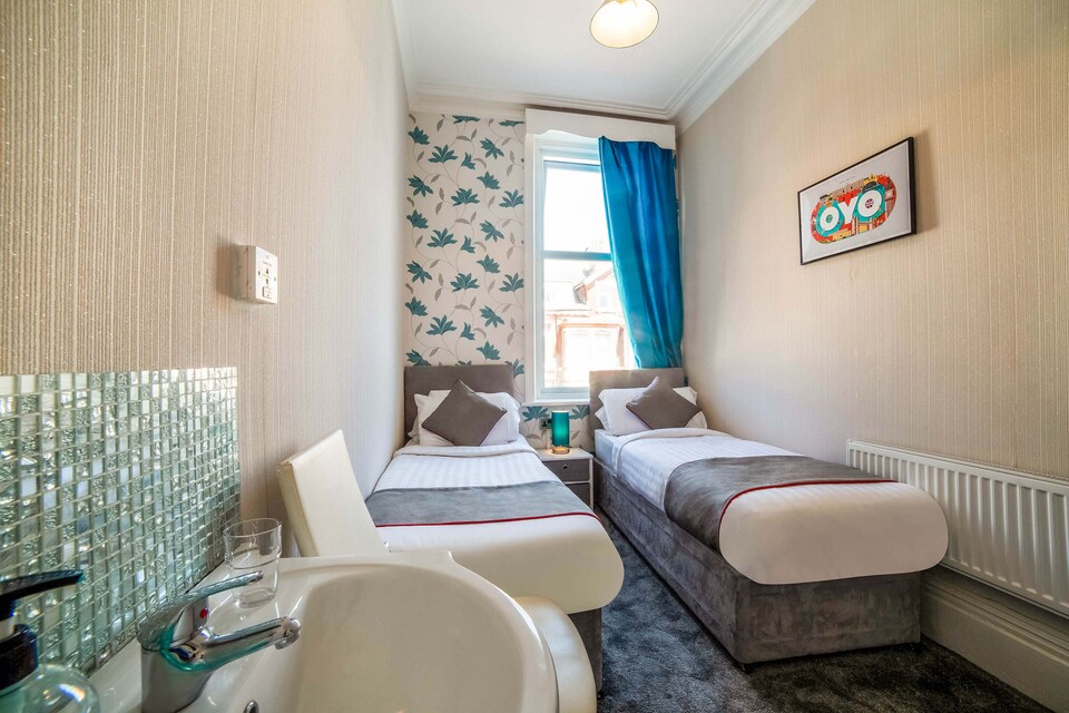 OYO Martell's Hotel, Blackpool - England, Blackpool
