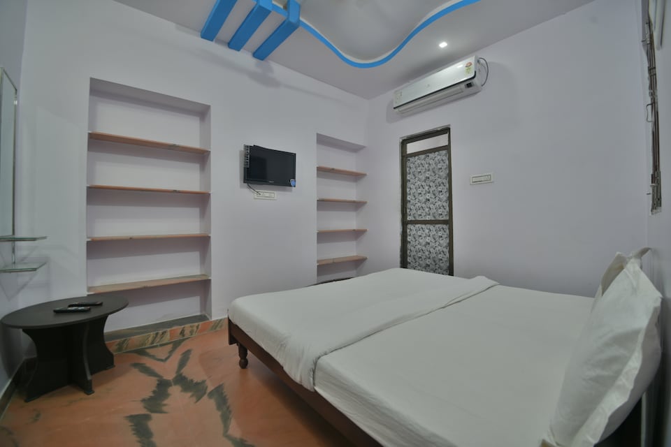 OYO 37816 Shrinath Guest House, Goverdhan Sagar, Udaipur