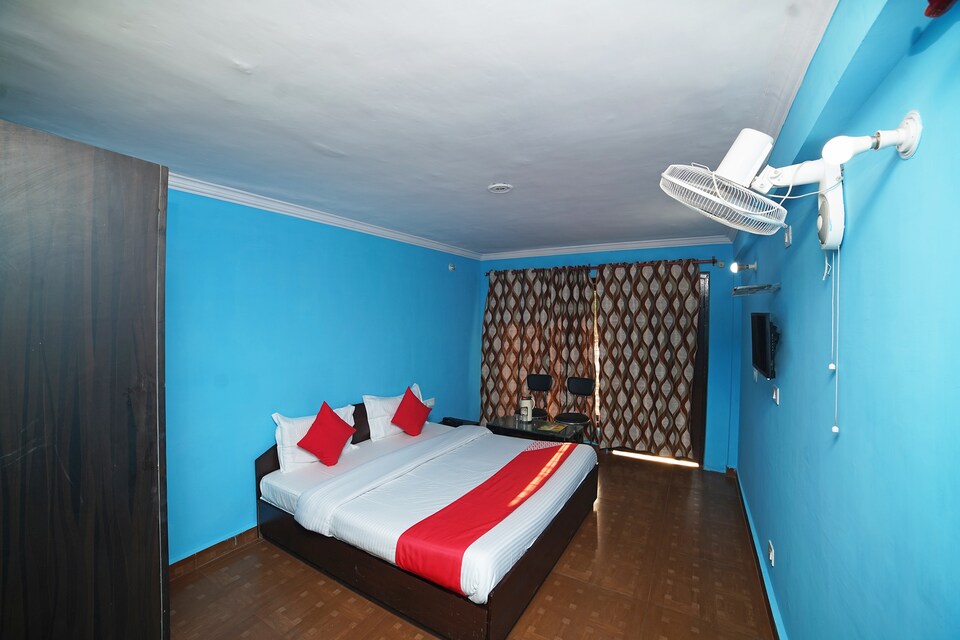 OYO 37820 Hotel Anand Regency, Mall Road Nainital, Nainital