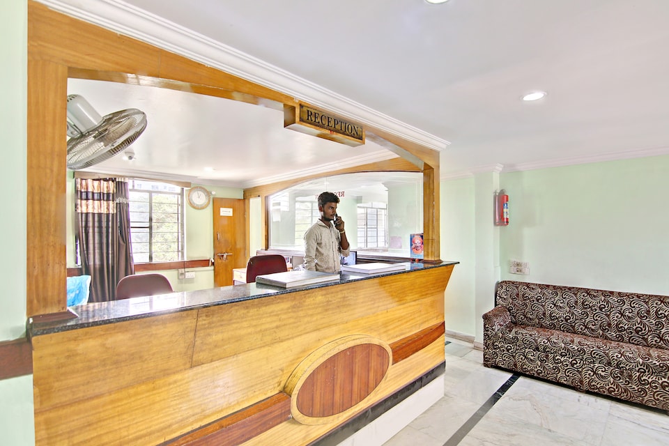 OYO 37823 Sri Renuka Boarding & Lodging, Peenya Bangalore, Bangalore