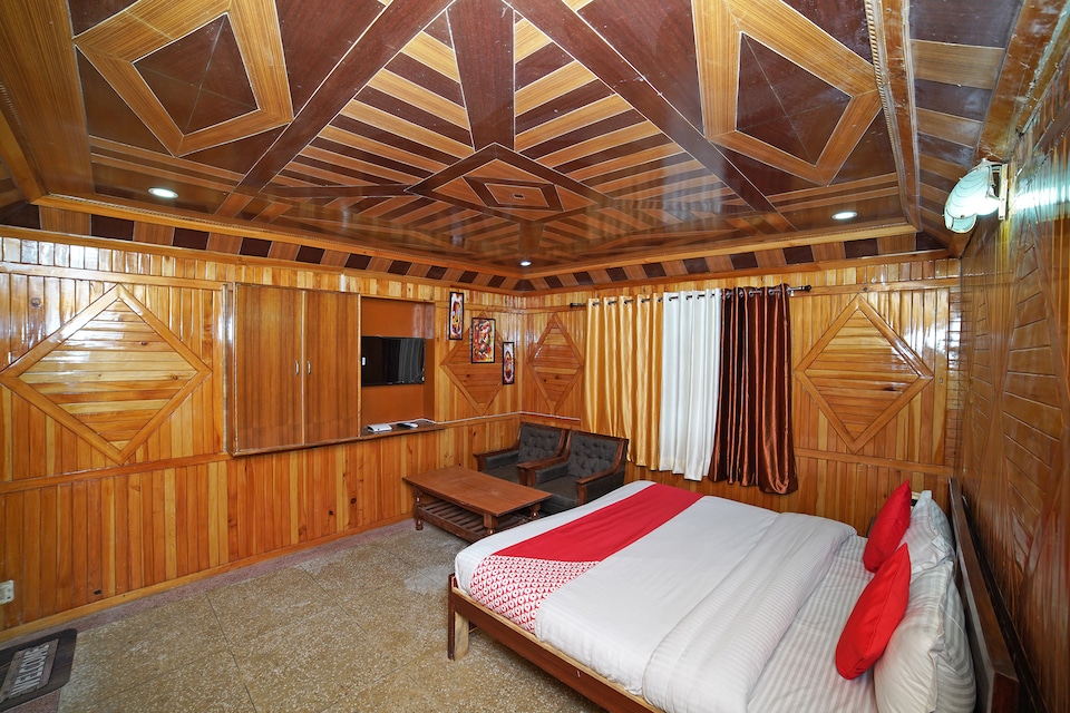 OYO 37824 Shri Home Annexe, Mall Road Nainital, Nainital