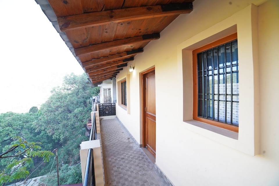 OYO 37824 Shri Home Annexe, Mall Road Nainital, Nainital