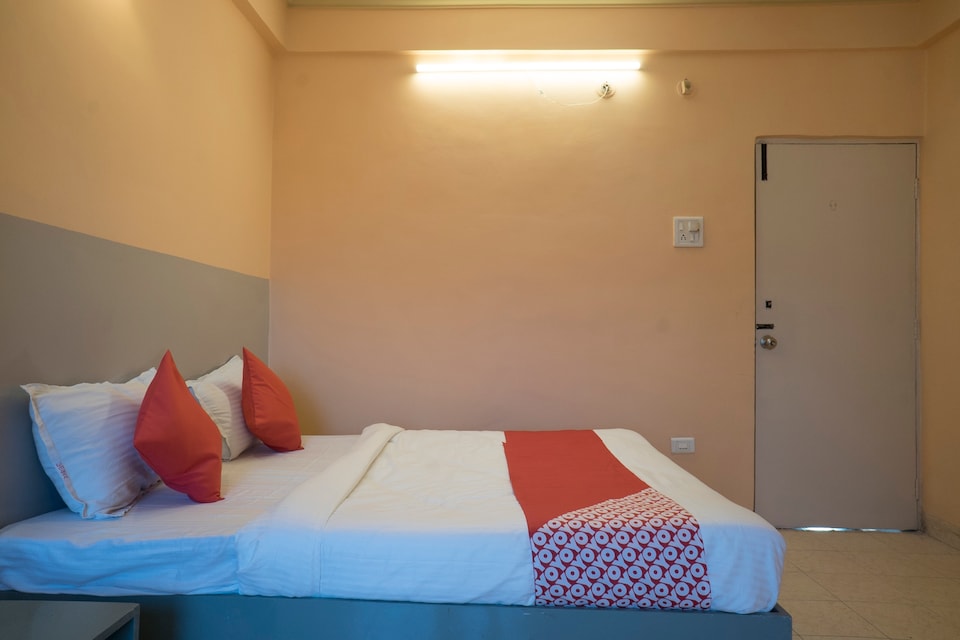 OYO Flagship 37830 Hotel Aakar International, Satara, Satara