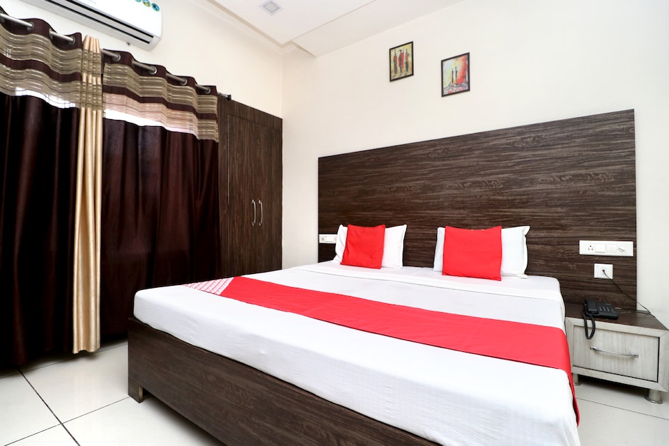 OYO 37860 Hotel Batra, Ambala Cantt, Ambala