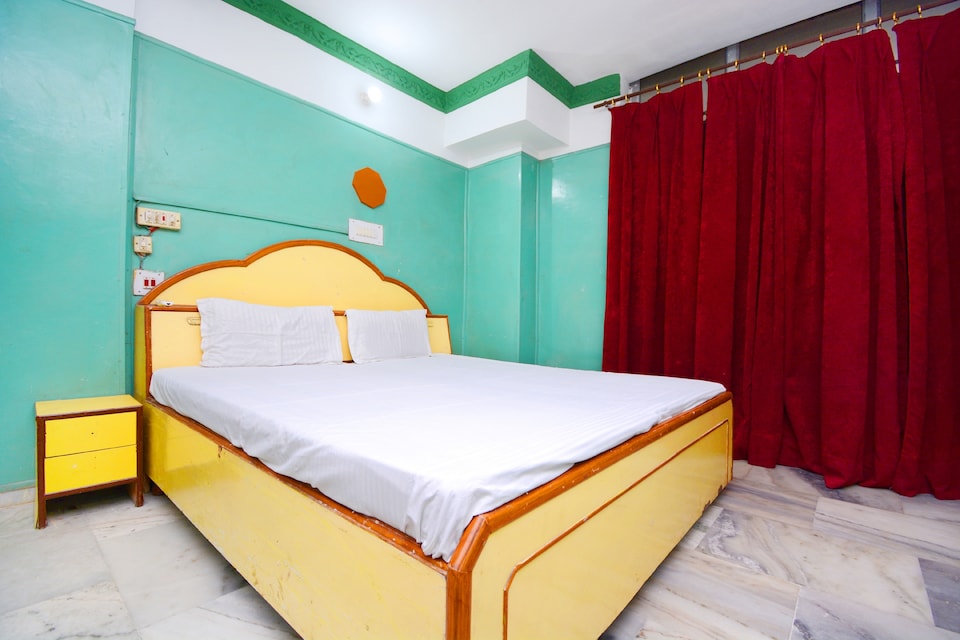 SPOT ON 37861 Locham Guest House, Patiala, Patiala