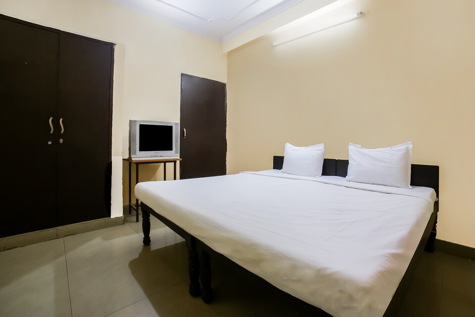 SPOT ON 37866 Sarovar Guest House, Mansarovar, Jaipur