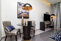 OYO 178 Home 1BHK Majestine Downtown