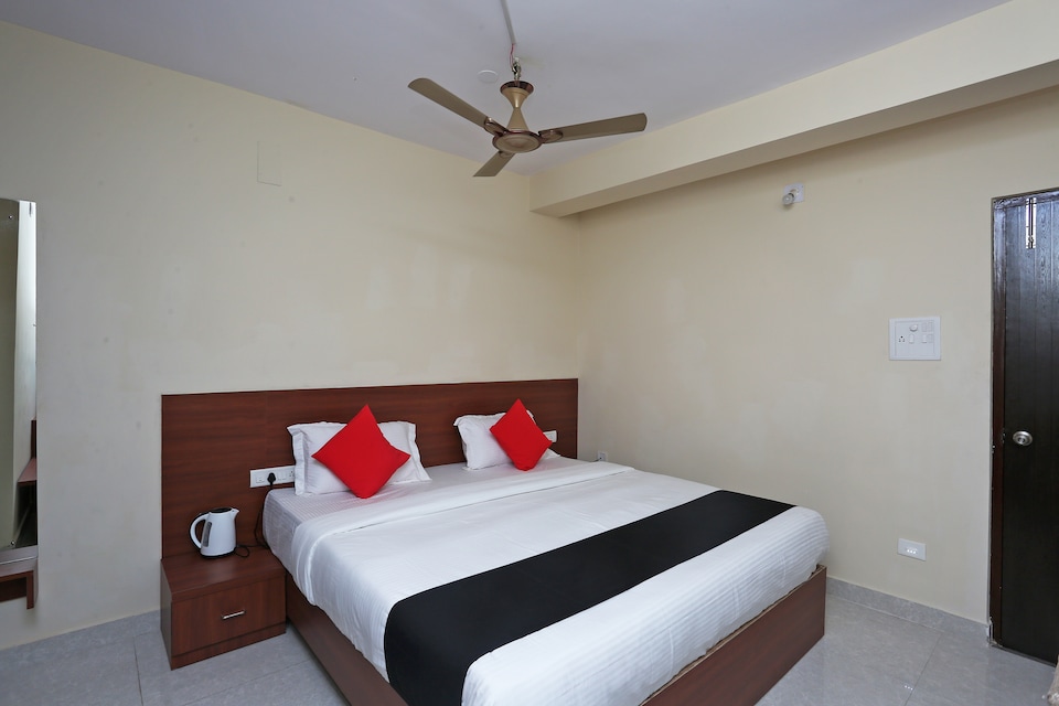 Capital O 37885 Ekamra Inn, Bapuji Nagar, Bhubaneswar