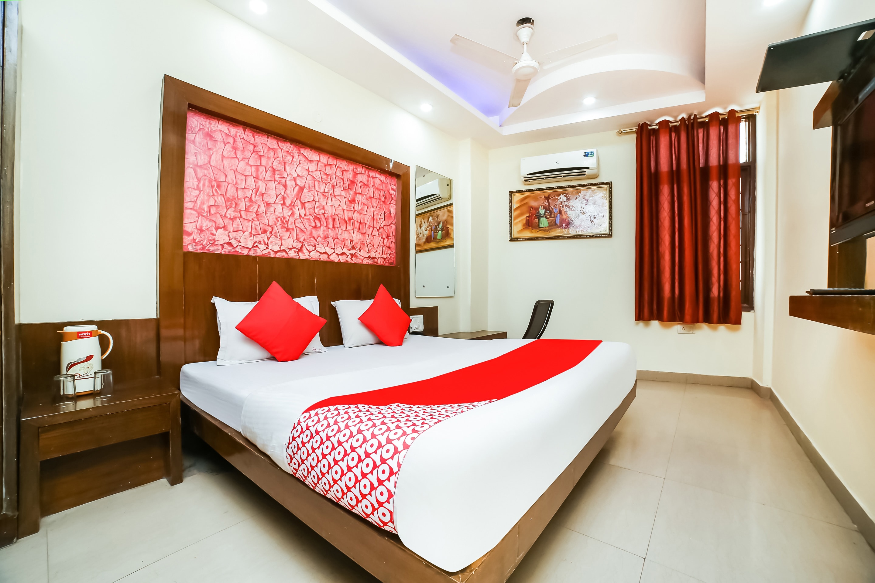 oyo 37886 ma international